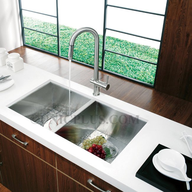 unicplus's tweet photo. 33" Contemporary Style Zero-Radius Stainless Steel Kitchen Sink 50/50 split comes 
 with Free accessories !! https://t.co/RCHItOKkdZ
