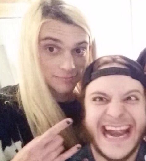 NunziaInsanity's tweet image. @JimBreuer Come to #Vegas With your show! love you #RockingItOut! #FriendsofInsanity link Sonsofinsanitymusic.com 🤘🏻