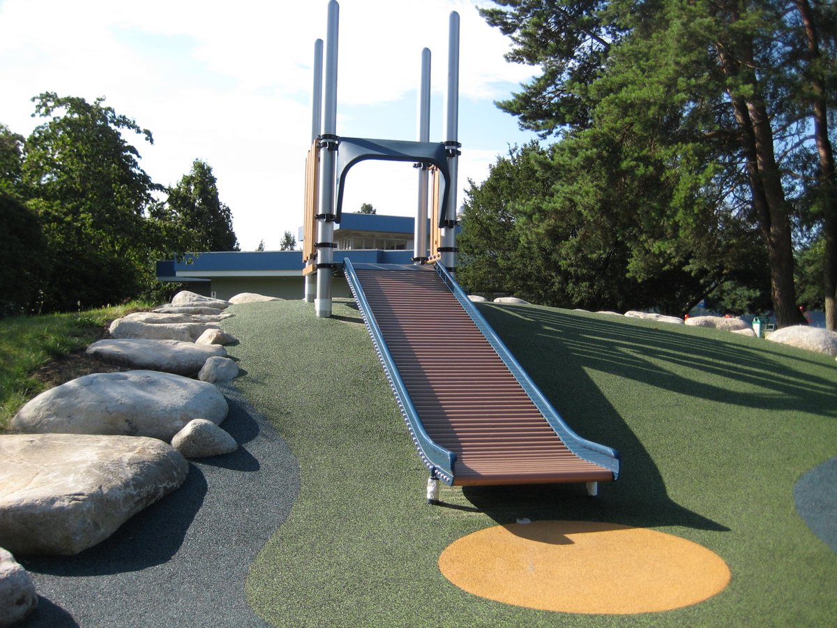 HabitatPlay's tweet photo. Looking for a new place to slide this weekend? Check out the #rollerslide at Ambleside Park! #PlayLSI #Happyfriday https://t.co/aVjpkGHAfm