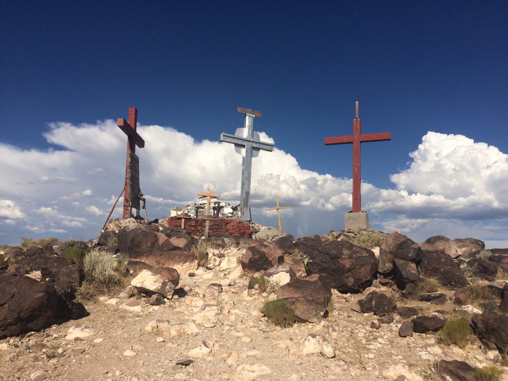 CandaceKRQE's tweet photo. Tome hill is a gorgeous,sacred place but residents found something terrible up here. Details at 10 on #KRQE https://t.co/Mr6SrWfFgc