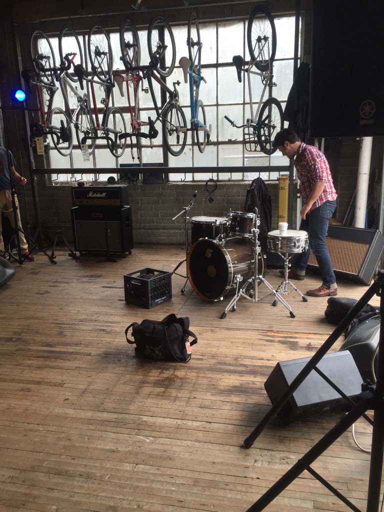 rocketrichter's tweet photo. ...and the band is setting up. #bikejam #metierseattle https://t.co/SBz7Qd8Vu2