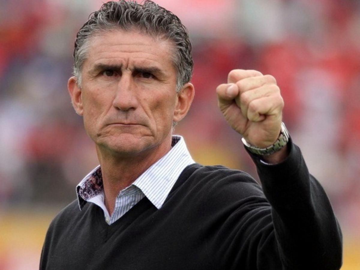 SaramambicheFC's tweet photo. La dirigencia está hablando con el Paton Bauza para que sea nuevo técnico de #5PP. https://t.co/gR8PauAdwh