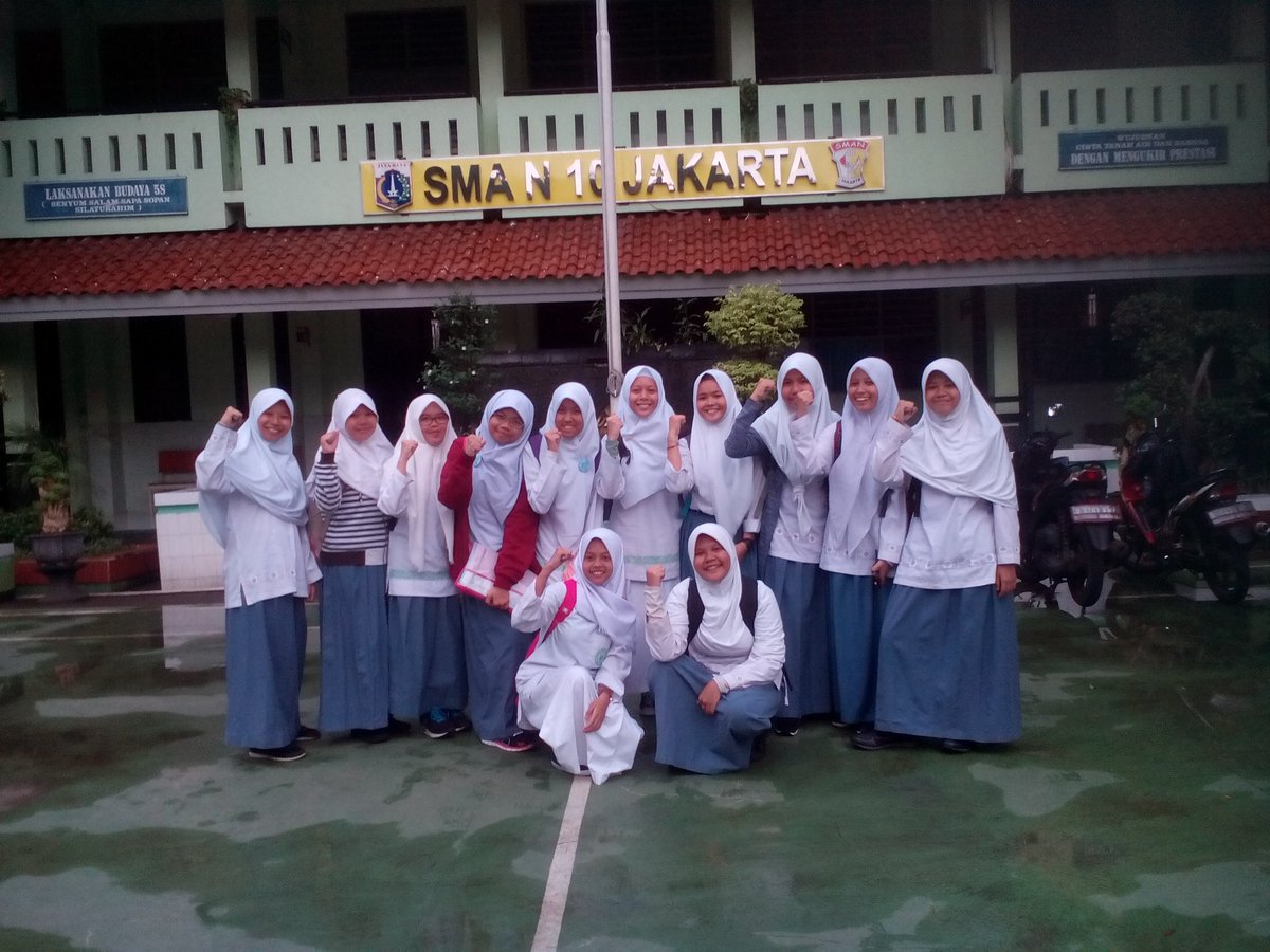 Nahhh kita juga kedatangan tamu dari rohis SMAN 29 jkt👊👊 Semoga ukhuwah semakin erattt!💕💕aamiin.