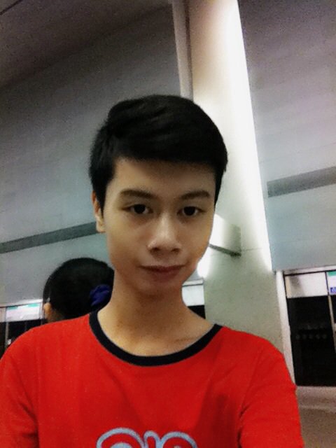 TuiLHuy's tweet photo. Check in at Changi Airport =D https://t.co/BbFtr1bAYP