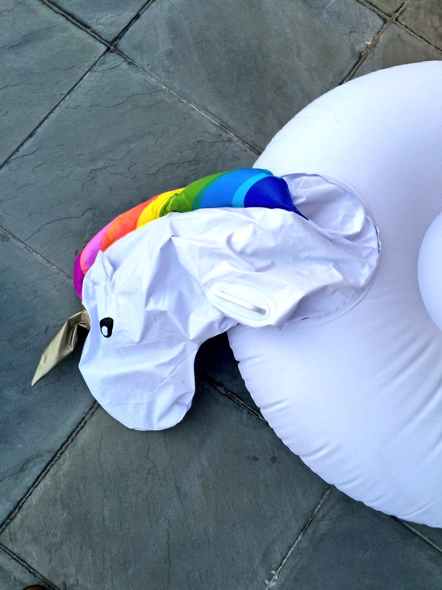 PeteGins's tweet photo. @moffitalex #unicorpse https://t.co/1KVfpnokXf
