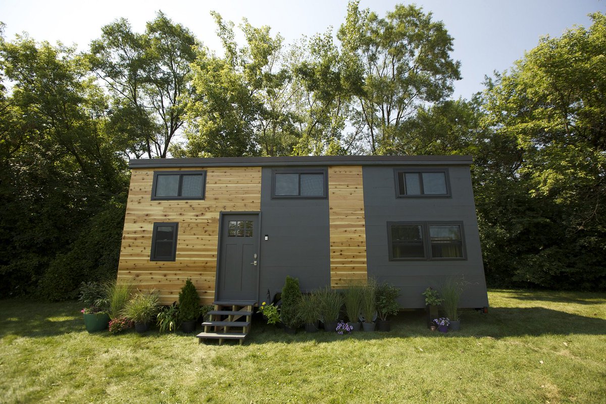 A few of our favorite #TinyHomes from #TinyHouseNation >> bit.ly/29rmaYm.