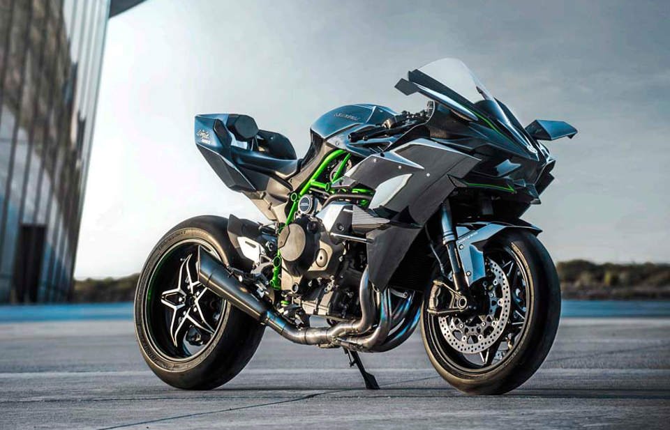 Twitter 上的 Tiempo Motor："Kawasaki Ninja H2R es la moto más rápida del  mundo: alcanzó los 400 km/h ▻https://t.co/VAeabi1x9V  https://t.co/yv0E4SxHVb" / Twitter
