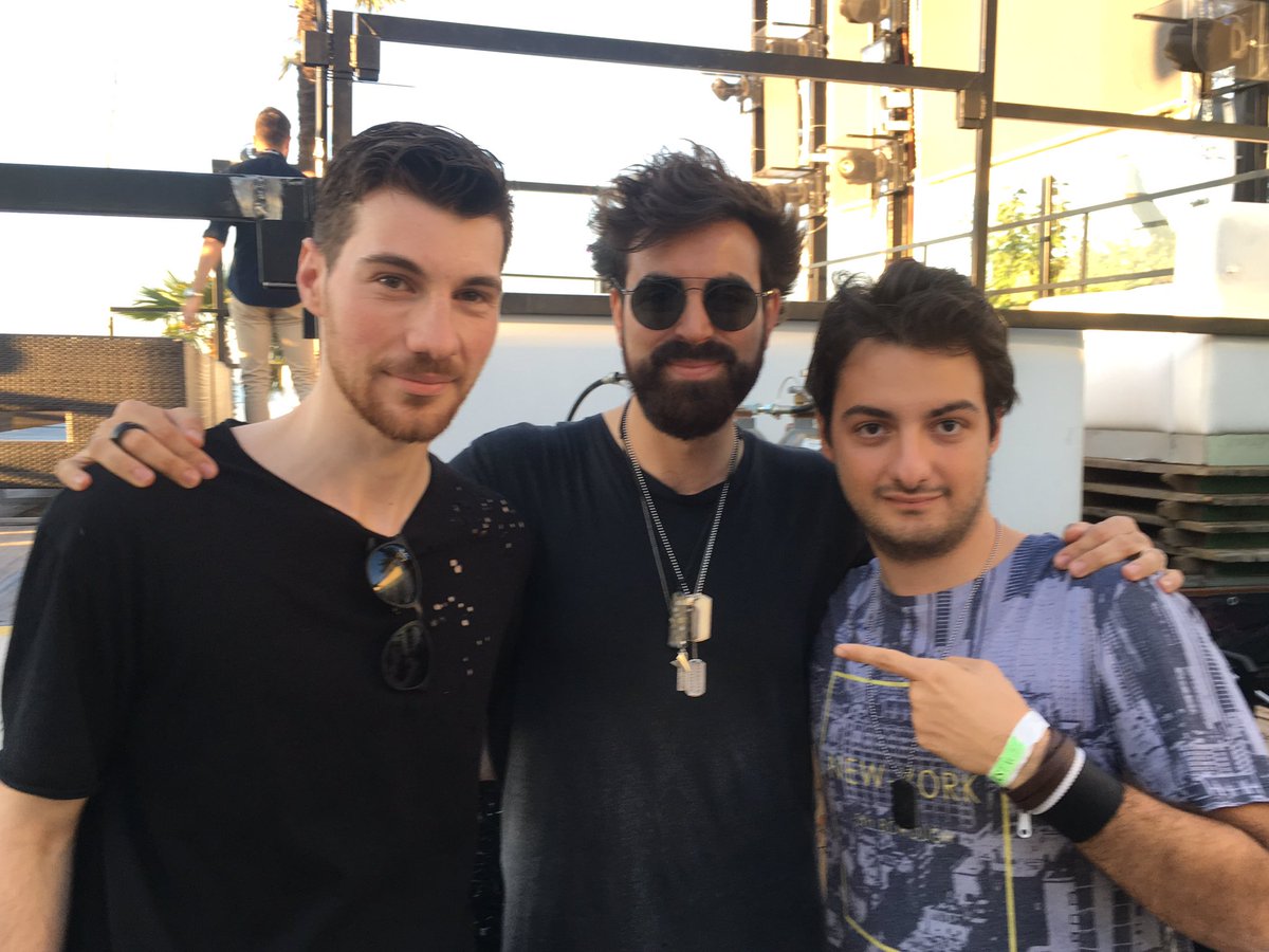 matros24's tweet photo. Last Weekend al CocoBeach Thanks Bro #rudeejay #matros #zigro #djsforchildren #cocobeach https://t.co/fz3hKZQEp5