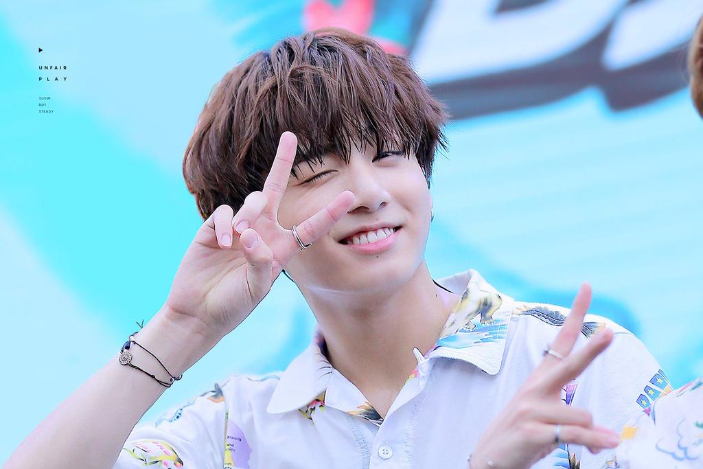 jeonggukupdates's tweet photo. [HQ] 160721 #BTS #방탄소년단 #정국 #JUNGKOOK #JK 🐰 | ©Unfair Play https://t.co/83XQdbW49e