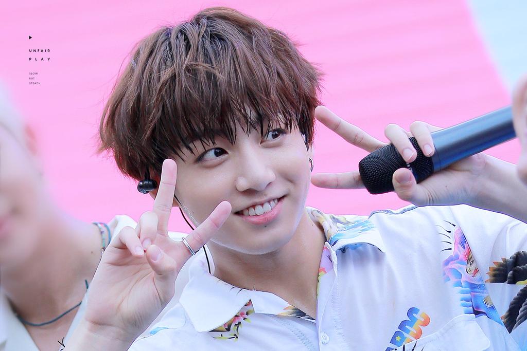 jeonggukupdates's tweet photo. [HQ] 160721 #BTS #방탄소년단 #정국 #JUNGKOOK #JK 🐰 | ©Unfair Play https://t.co/83XQdbW49e