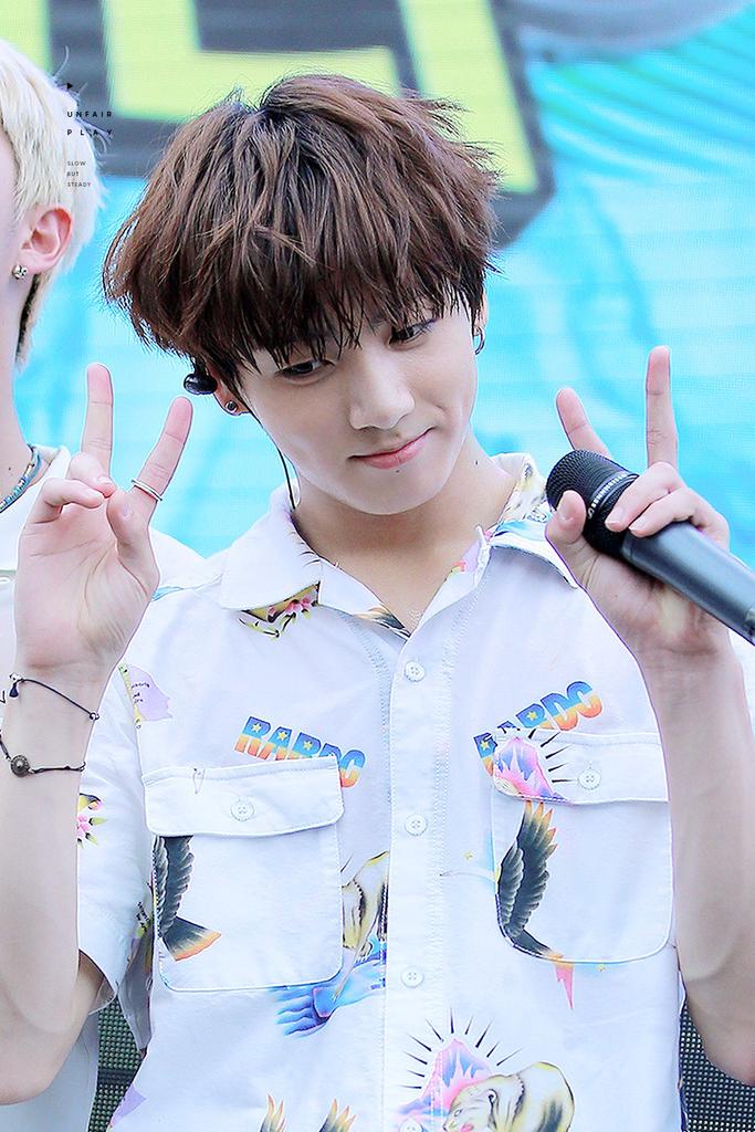 jeonggukupdates's tweet photo. [HQ] 160721 #BTS #방탄소년단 #정국 #JUNGKOOK #JK 🐰 | ©Unfair Play https://t.co/83XQdbW49e