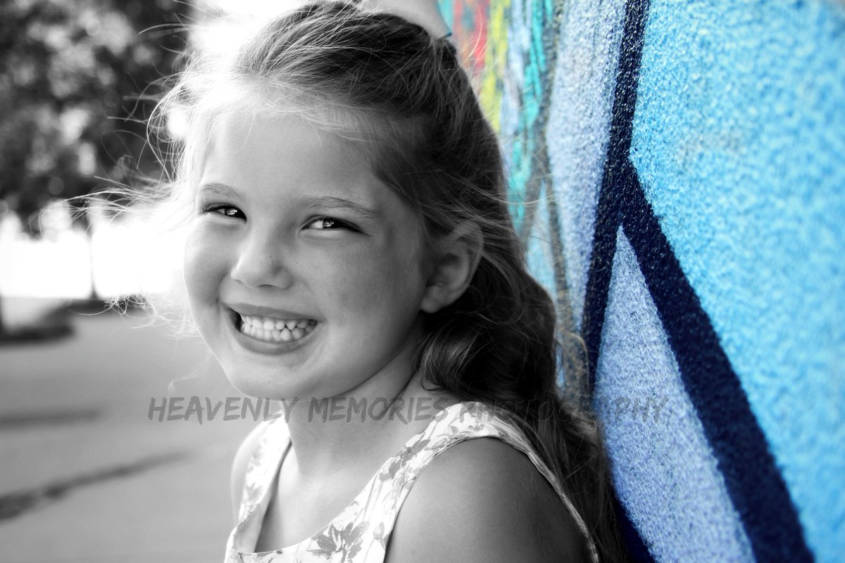 HMP_CameraGirl's tweet photo. Is the world ready for so much cute?  Meet Miss M.  #worldmeetMissM #cutie #lookatthatsmile #downtown #wichitaks https://t.co/rgK2a86BQr
