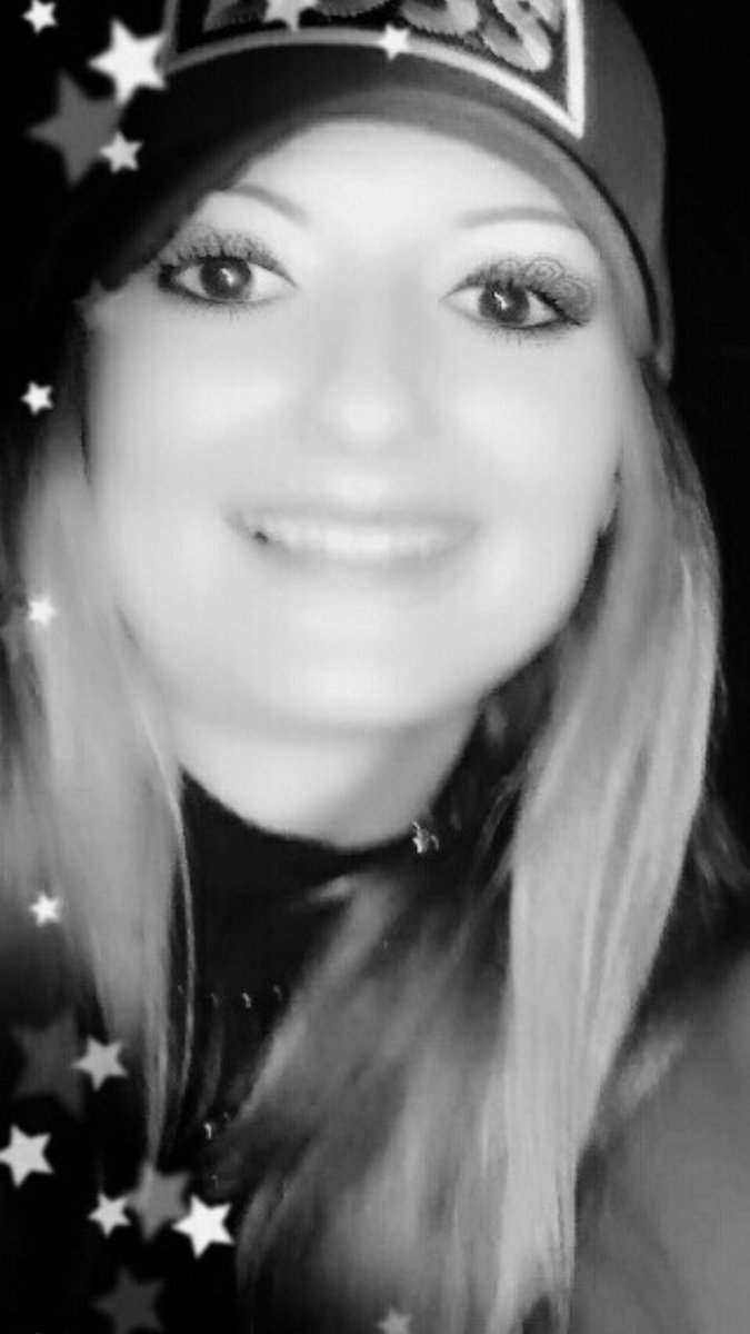 havealaugh2016's tweet photo. #christinahvacharrison #girlsrule #momof3 #momlife #hvactech #HVAClife https://t.co/cNTyH3CBOb https://t.co/k2EAu92wkm