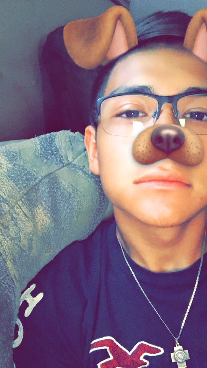 Itsphrankie's tweet image. #hispanicboysbreaktheinternet ???🤔