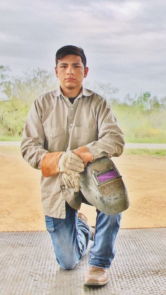 Itsphrankie's tweet image. #hispanicboysbreaktheinternet ???🤔