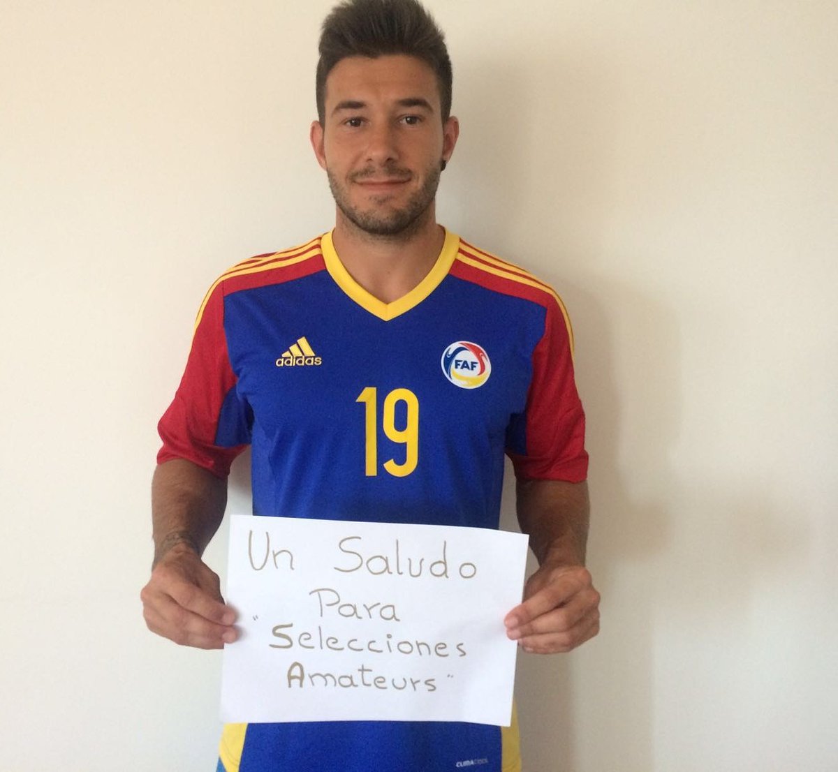 selefutamateur's tweet photo. Delantero de la selección de Andorra @LORENZZO9 https://t.co/YcuZSqJmzO