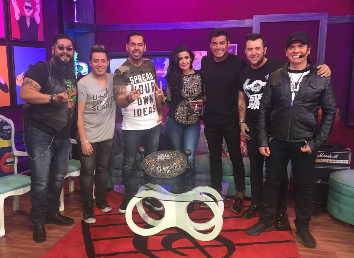 Rosa_SoloTuESP's tweet photo. .@sonymusicmexico: ¡Riveristas! No pueden perderse a @_CarlosRivera en #MatuteTV por @tvtelehit. ¡Próximamente! https://t.co/AiSwXX6wl6