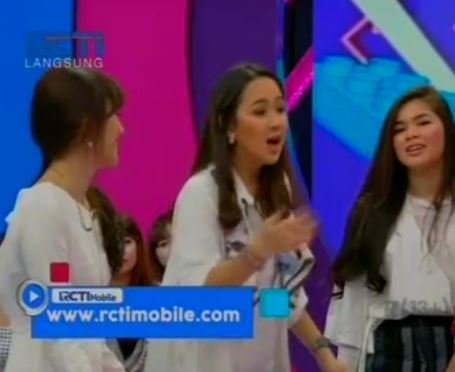 dahSyatMusik's tweet photo. oohh ceritanya kepedesannya ngomongnya haha menjiwai bgt nih @NuBLINKOfficial #dahSyatMembahana https://t.co/yYQlMTafzO