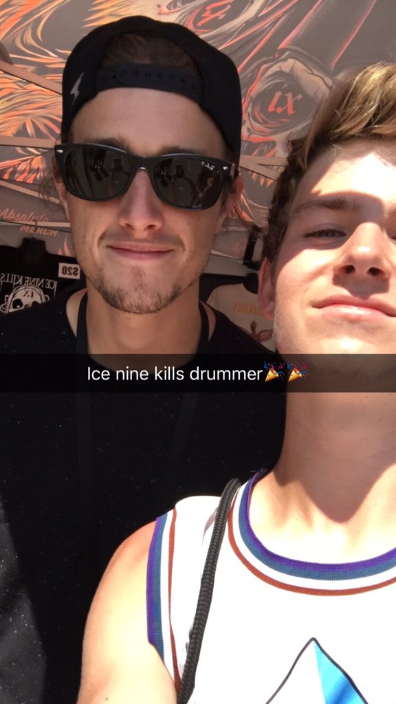 ben_wright13's tweet photo. Warped 2k16🎉 @ICENINEKILLS @ChelseaGrinUT @viclurk https://t.co/pnYMhk7U7C