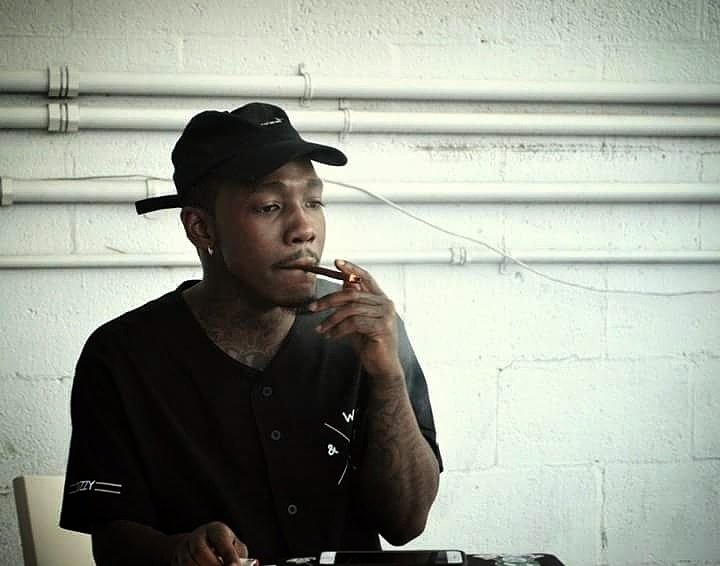 young_maxamili's tweet photo. "702 we here everyday. You did it, I did it the better way." .@DizzyWright #702EP #flvshy #LucrativeCo https://t.co/OF97oaIHG1