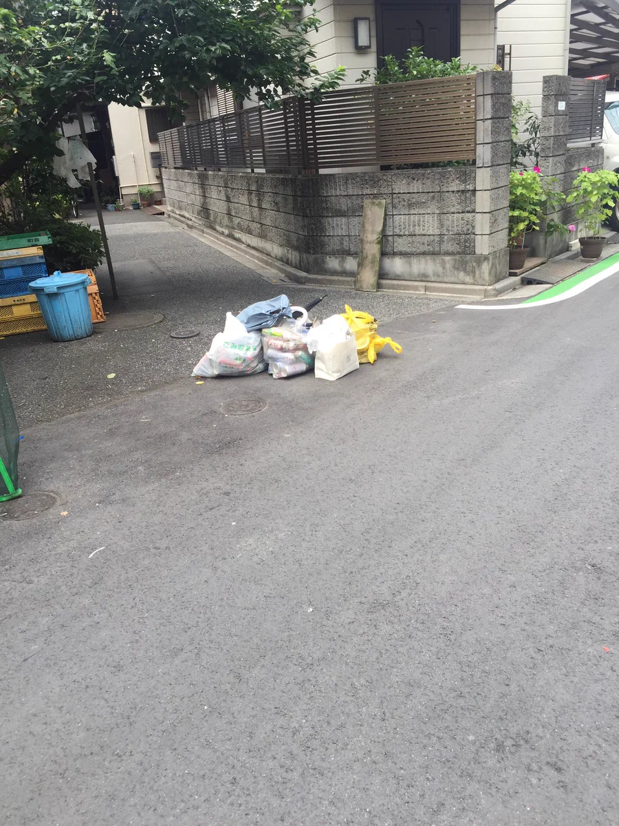あるあるｗただの袋なのに違うものに見えることってあるよねｗｗｗ