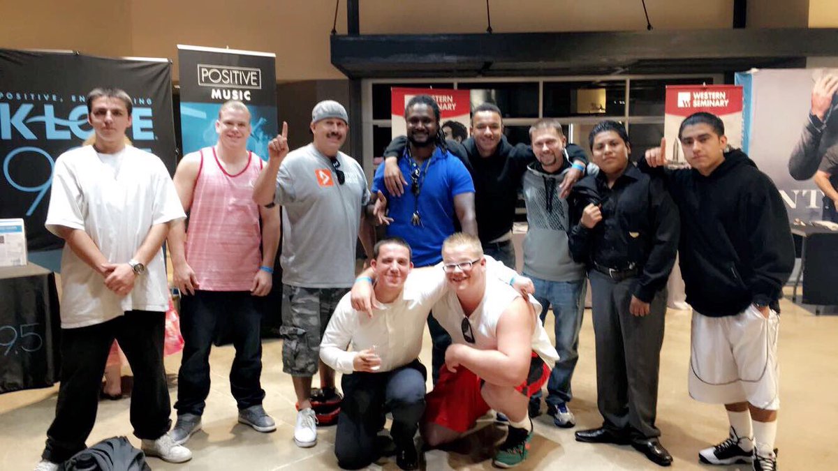 MercyMultiplied's tweet photo. Love seeing men take part in our Freedom Experience!!! #MMFreedom16 https://t.co/WE5psKyApF