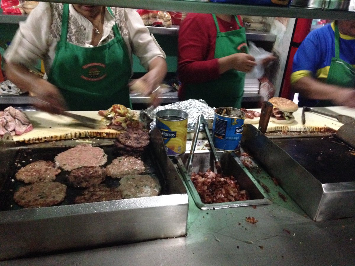 luissamano21's tweet photo. #ValoresEBC la dieta sigue al cien seguimos reportando @ALEXCARPIZO tal vez no llegue alexamen @LaEBC @campustoluca https://t.co/aHJ69NcTaW
