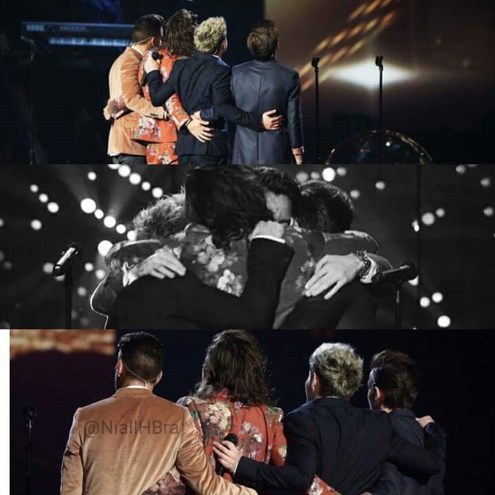 caah_frias's tweet photo. Nunca Me Arrependi De Ter Entrado Nesse Fandom, Conhecido Esses Anjos e Ter Feito Parte Disso #6YearsOfOneDirection https://t.co/FDKNCDEwRx