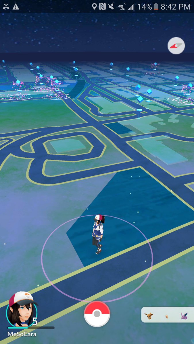 CUdicious's tweet image. When you can see the promise land... but you have no pokeballs and no battery 😭😭😭