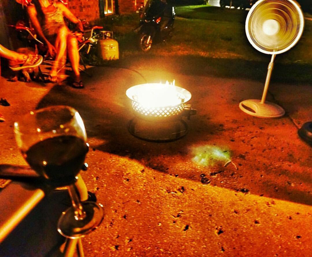 thewinehook's tweet photo. When #bonfires are life but it's too hot and humid. Bring your own fan #summerfires #fan #nevertoohot #winehook https://t.co/8gvV3PrdkC