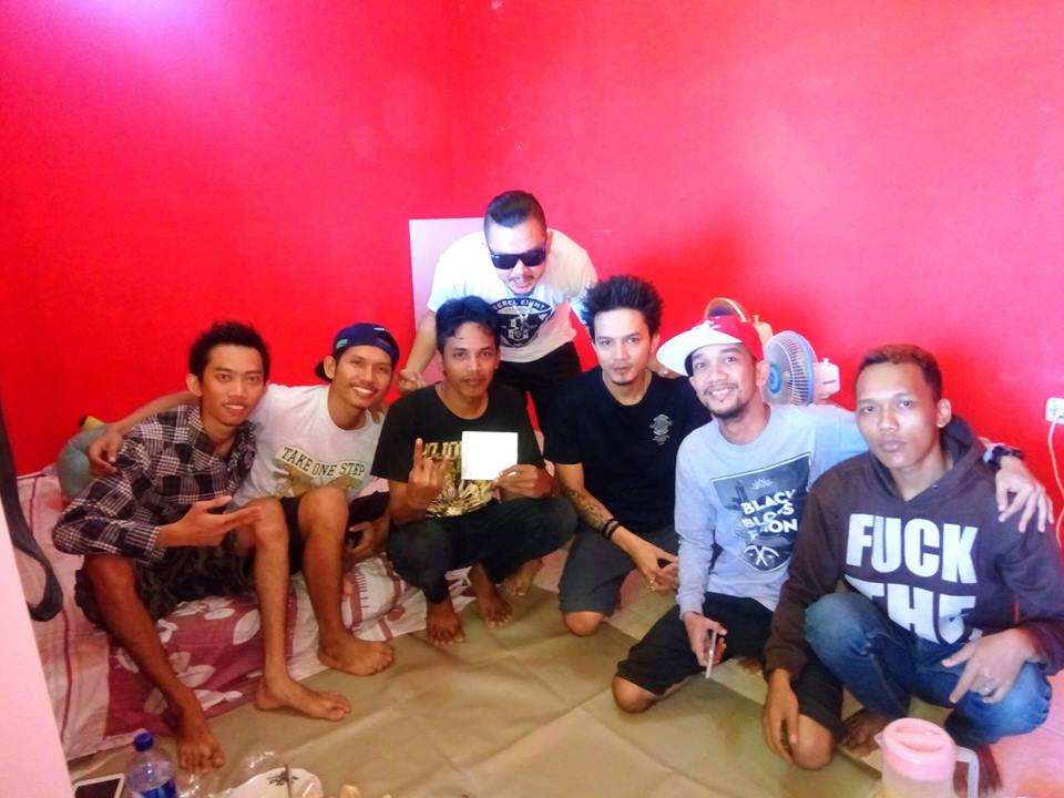 Selamat datang kembali di kota kami, Cc : <a href="/SuperiotsPunk/">SUPERIOTS</a>