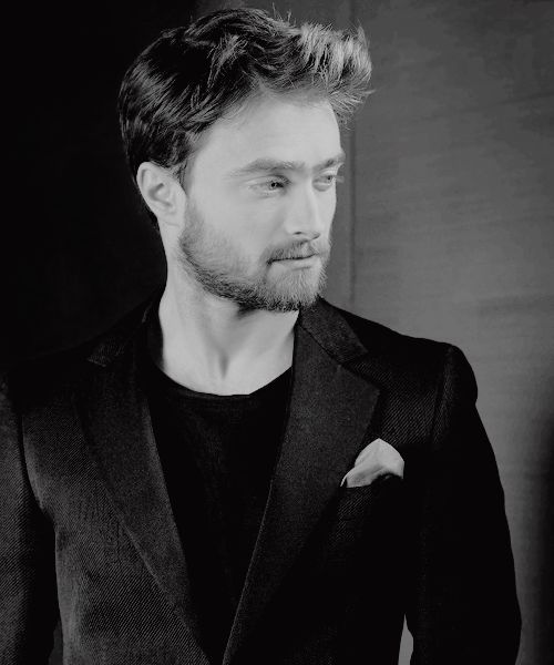 SLYTHERINMM's tweet photo. Parabéns pro Dono da perfeição e do Sorriso mais lindo ,27 Aninhos de puro talento e Sucesso <3 #HappyBdayDan https://t.co/BMZeq1EAfi