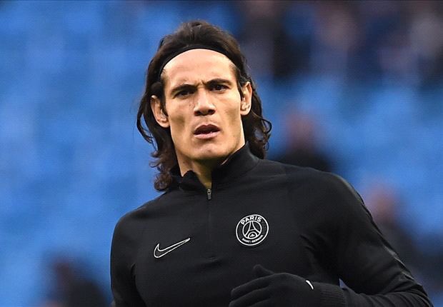 Just_Foootball's tweet photo. Chelsea are reportedly offering #PSG €50m (£41.61m) for Edinson Cavani. (Le10Sport) https://t.co/uh1egtDRJR