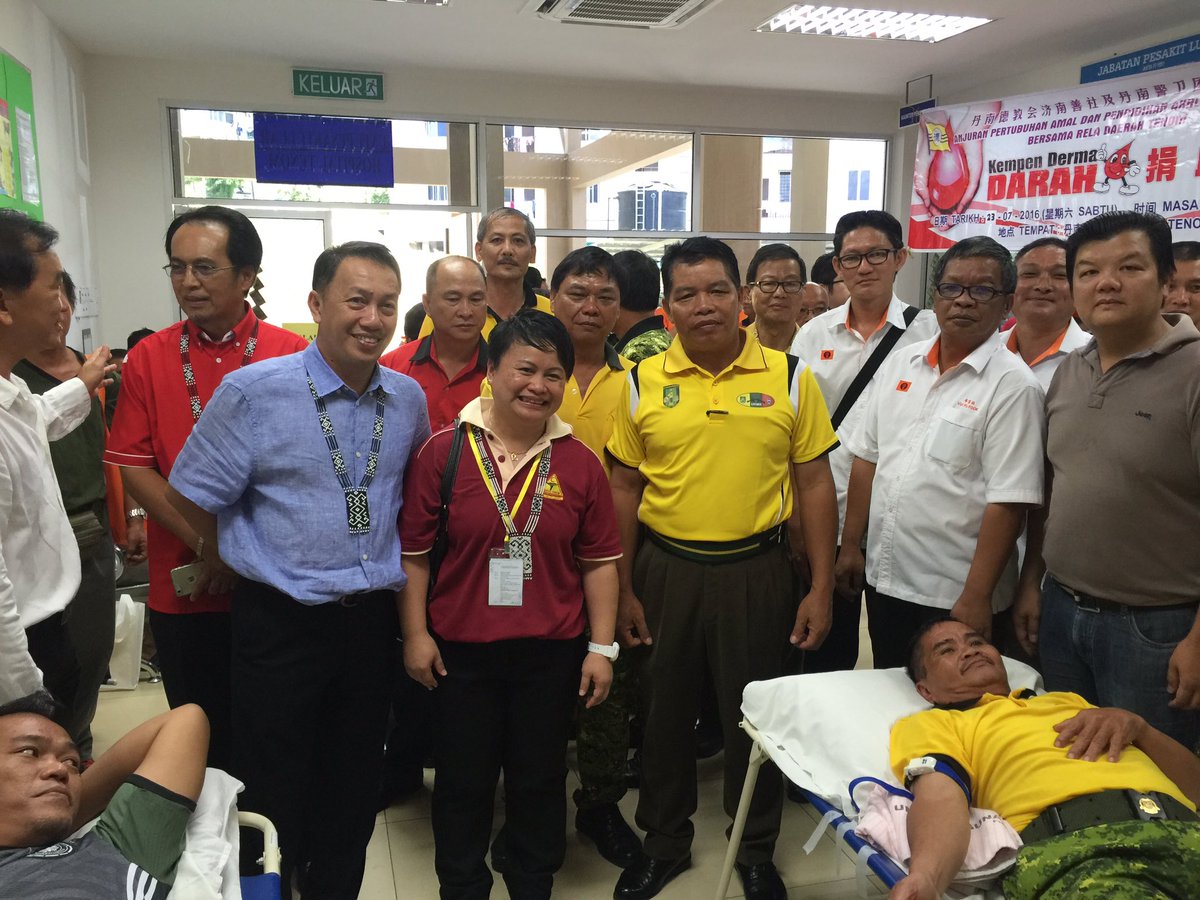 RelaTenom's tweet photo. YB Datuk Raime Unggi Ahli Parlimen P.181 Tenom Meninjau spnjng Prgrm brlngsng #ProgramDermaDarah @rela_sabah https://t.co/OvleNX25SD