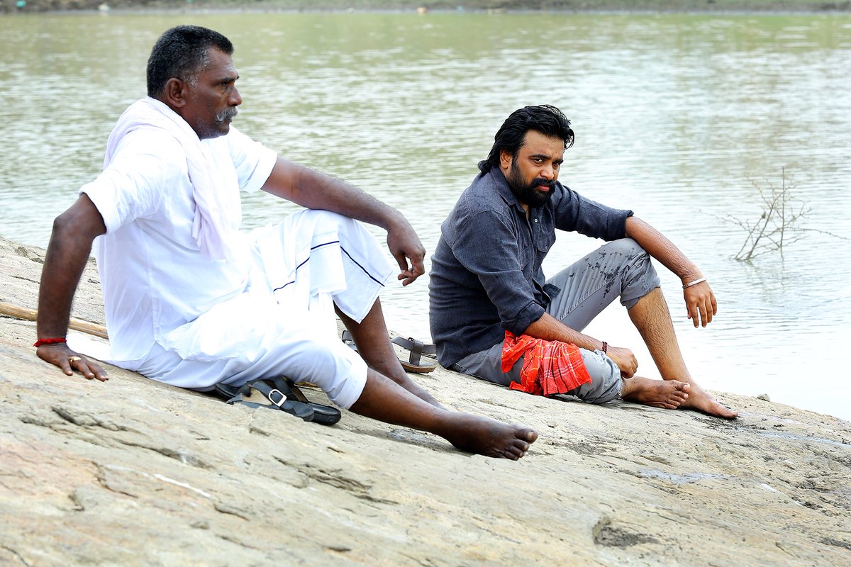 SasikumarDir's tweet photo. #கிடாரி, முன்று எழுத்தாளர்கள் 
#மு.ராமசாமி #வேலராமமூர்த்தி
#வசுமித்ர @Murugesanprasad @makalneya @RamamoorthyVela https://t.co/LBCVcUNo8m