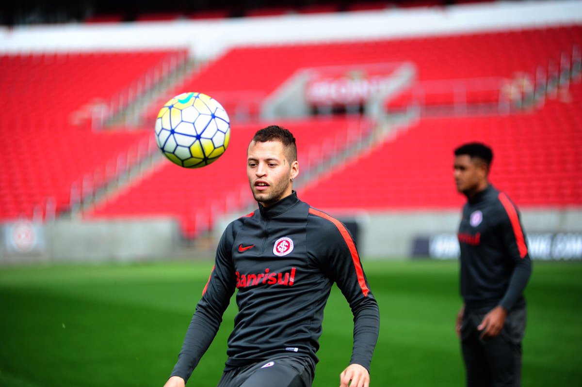 NicolasLopez_9's tweet photo. 💪 #ÉoInter! https://t.co/zUaAFCBYGw
