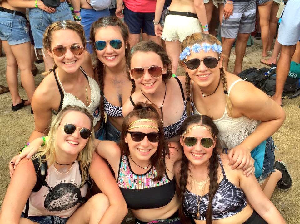 mklees15's tweet photo. #PiPhiGaveMe my best friends who are always down for adventure β¨ #purposefullypiphi https://t.co/vMqJYx019d