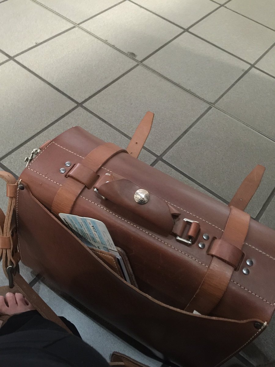 rowzar's tweet image. Time to go back to the mainland my owner tried to get as tan as I am. She failed! @kendalhyde