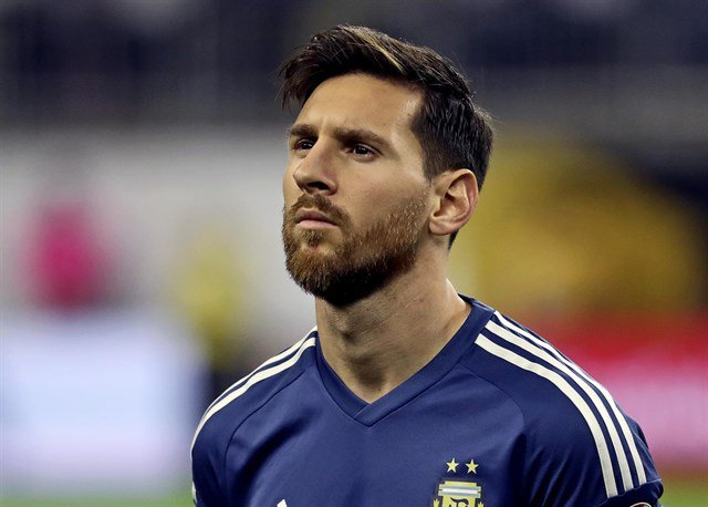 DiarioDigitalUS's tweet photo. #Messi "recapacitará" y volverá a jugar en la selección, según Suárez #Diariostl… https://t.co/NCUNjxxYFR https://t.co/7eh7btTjQN