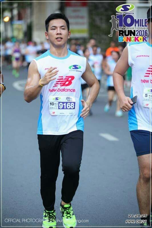 handsomerunners's tweet photo. คนหล่อ วิ่งท่าไหนไงก็หล่อ
#handsomerunners #หนุ่มนักวิ่ง
#shutterruning
#wingnaidee https://t.co/e4Bcrx3Drk