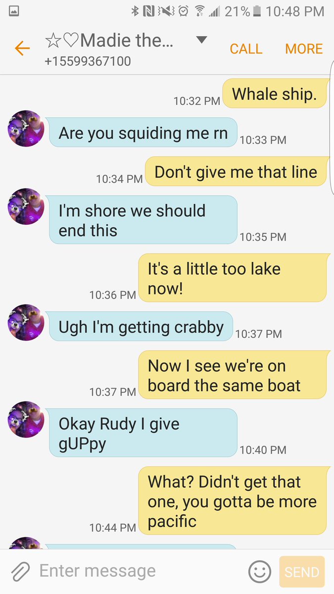 roe_doe_foe's tweet photo. Can we just take a moment😂👏🐠🦀 #thislasted30minutes #sendkelp @MadieReann https://t.co/kx5HMEXvLr