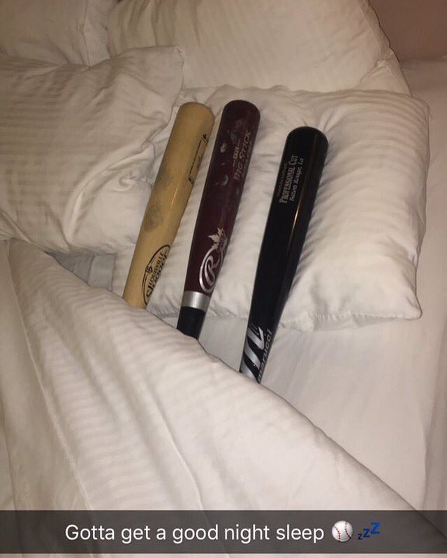 TheBsblr's tweet photo. Cuddles with bae ⚾️❤️ https://t.co/kM7lAvEiJI