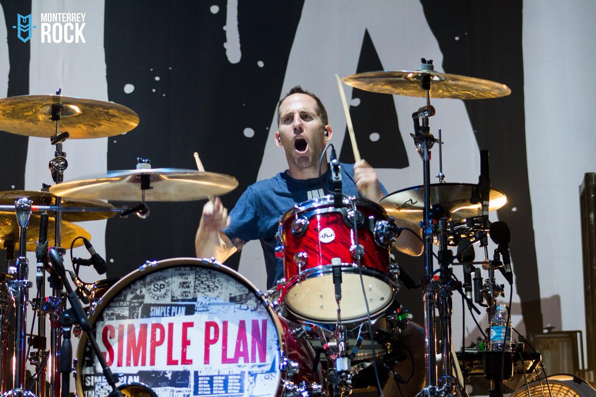 mtyrock's tweet photo. Fotos @simpleplan en #Monterrey #SimplePlanMexico @ArenaMtyOficial #SimplePlanMexico fotos de: @Alvarrock_GM https://t.co/sCrUdZwuh2