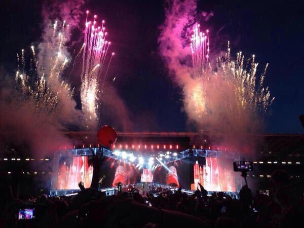 1994jawline's tweet photo. "I'll make this feel like home" 

YOU DID. 💫
#6yearsof1D https://t.co/OV0TLNZ27j