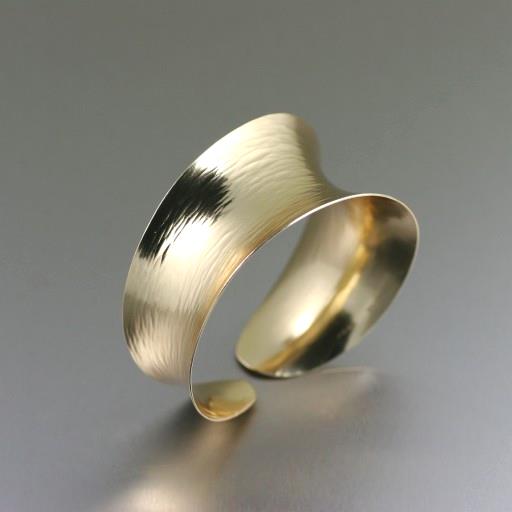jonalindas's tweet photo. Brief article on Top 6 Bangle Bracelets for Layering Highlighted on #JohnSBrana https://t.co/foekxV0NUf #BangleBrac https://t.co/7uTMsUZWgw