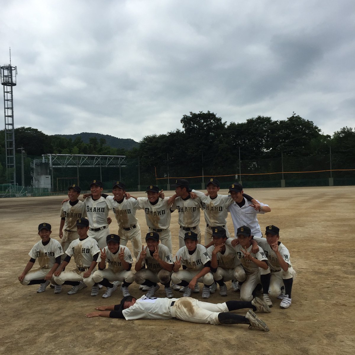 knbaseball3's tweet photo. 今日で相可高校野球部を引退しました。試合は負けたけど、全力でプレーできたと思う！そして野球部のメンバーとは最高の思い出がいっぱいできてよかった！相可高校野球部で本当によかったと思った！応援してくださった方々ありがとうございました！ https://t.co/KURdkz7hGh