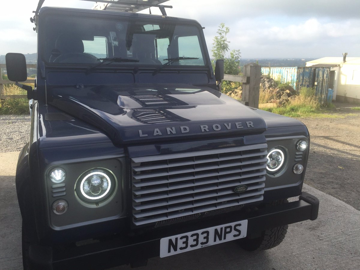 NPS_Solar's tweet photo. @solar_bud nice Defender! we've just gone LED what do you think ? The surrounds even flash orange when u indicate :) https://t.co/vADs0bShK1