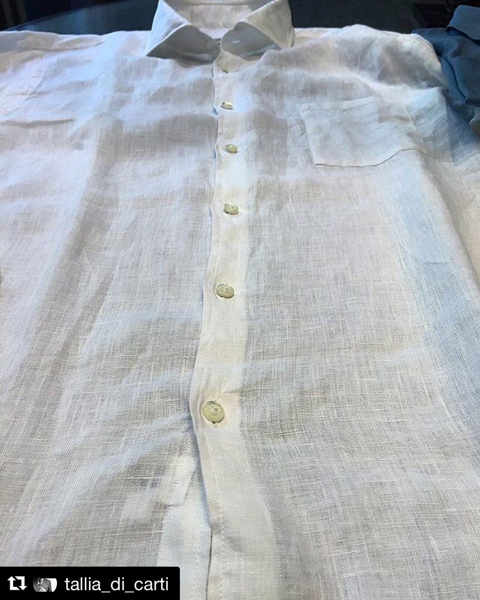 plus90atelier's tweet photo. Produced for @tallia_di_carti Irish linen,hand stitch Neapolitan shoulder with shell button https://t.co/DNBxBk7Jmw