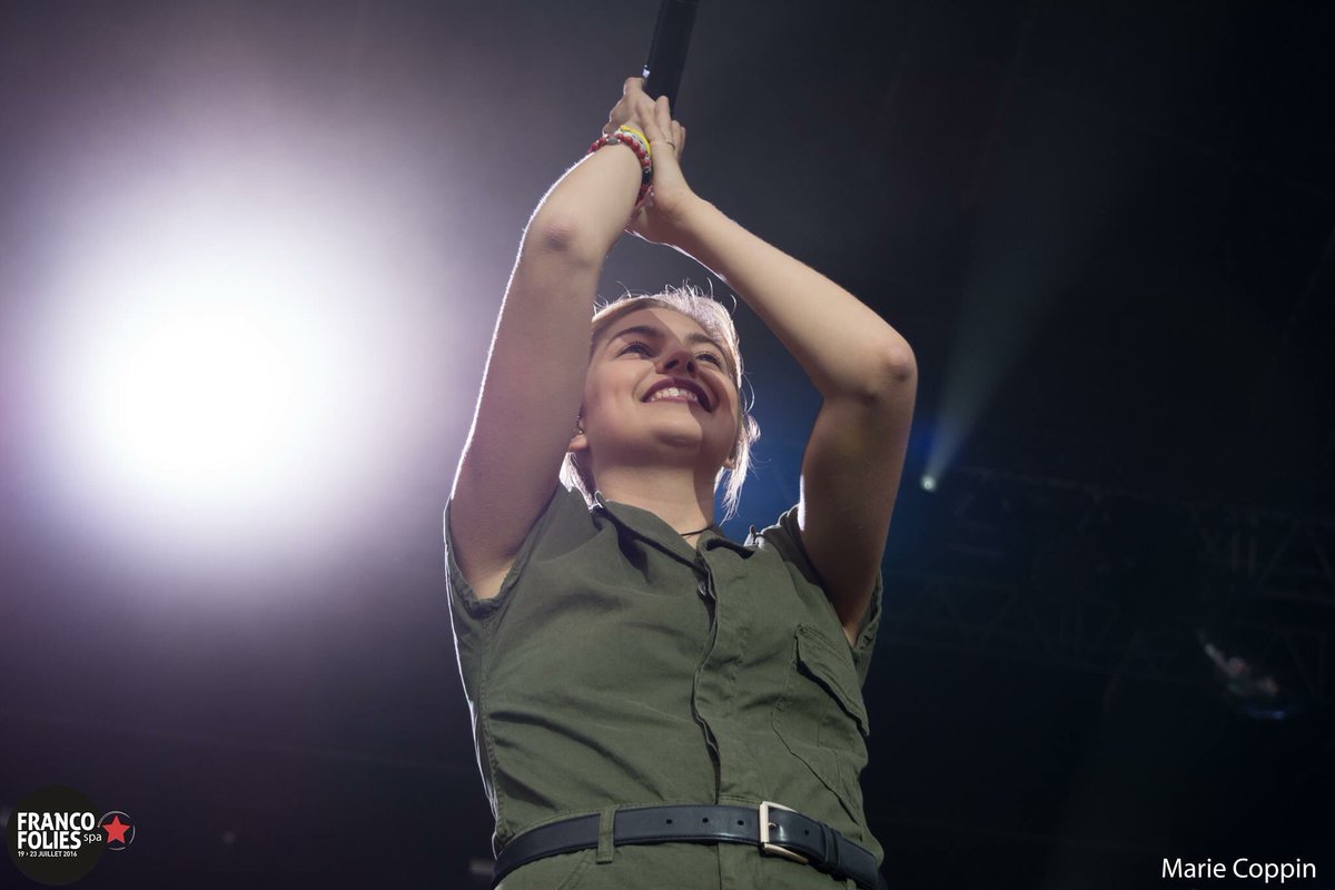 PhotoCoppinM's tweet photo. @louane aux FrancoFolies de Spa 2016 
#louane 
© Marie Coppin https://t.co/rvzguEi6fi