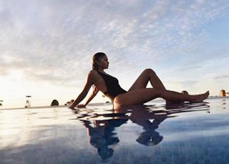gmanetwork's tweet photo. #HotSarah: Check out the sexy Cebu vacation photos of 'StarStruck' winner Sarah Lahbati https://t.co/Ld4p5OFtah https://t.co/X5cDwmuyfh